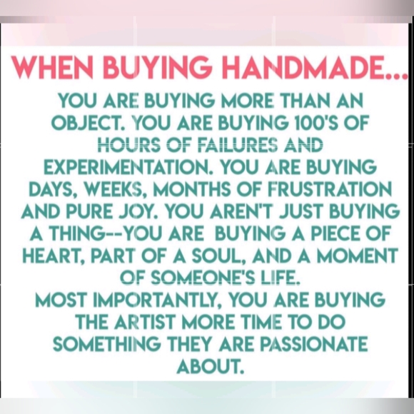 Upcycled Embellished Round Circular Mirror Case - Picture 15 of 16